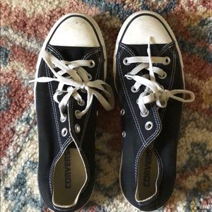 Women’s Size 8 Converse